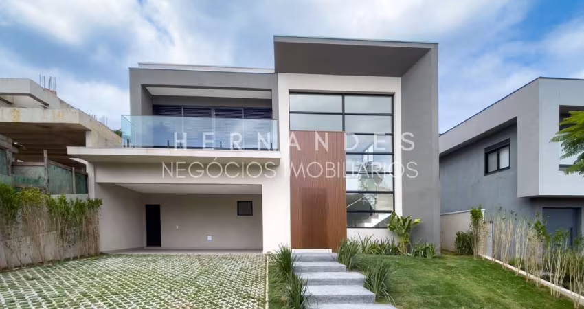 Casa a venda nunca habitada no Condomínio Itahyê Alphaville, 4 quartos, 4 suítes, 6 banheiros, 2 vagas, 386m² em Santana de Parnaíba-SP.
