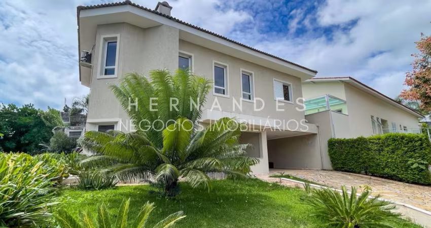 Casa no Condomínio Tarumã, 5 suítes. Seu novo lar espera por você!