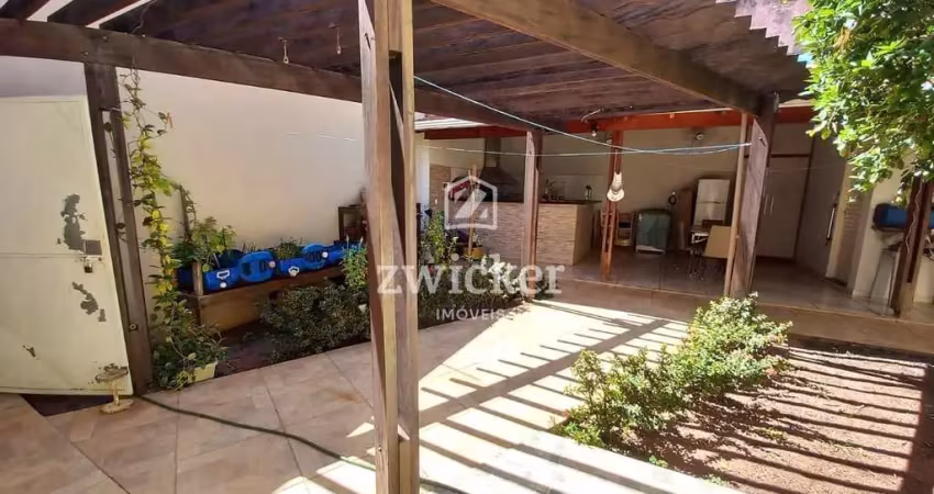 Casa com 3 quartos à venda na Vila Coralina, Bauru 