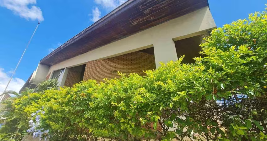 Venda: Excelente casa no Jardim Coralina  Estuda Permuta 50%