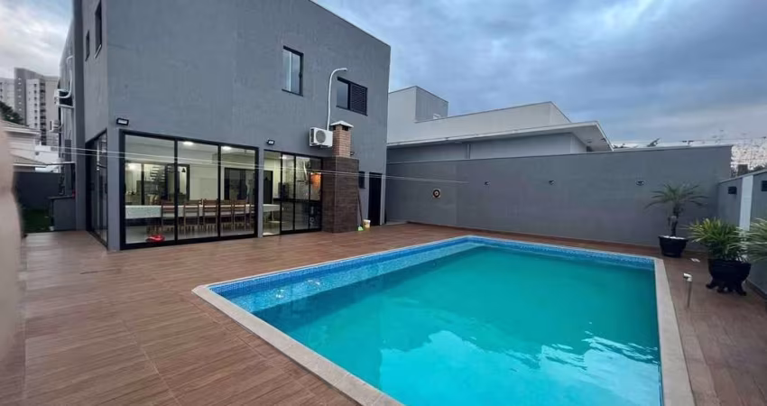 Casa linda a venda no Quinta Ranieri