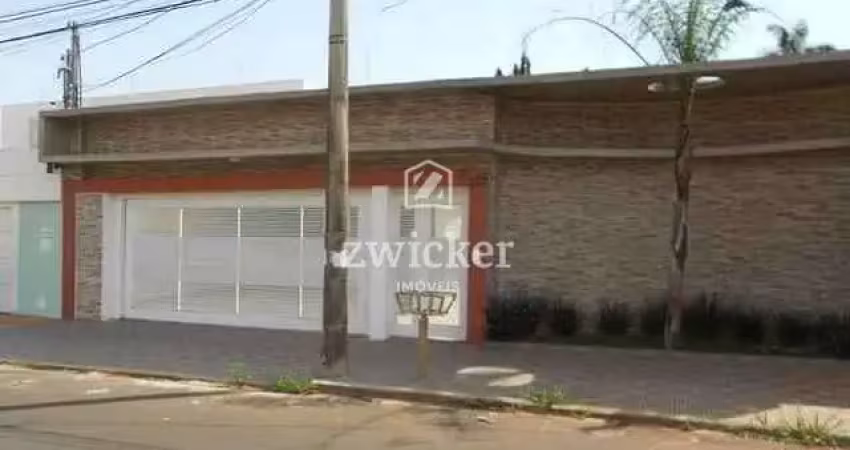 Residência ampla, moderna e bem distribuída, oferecendo conforto e sofisticação