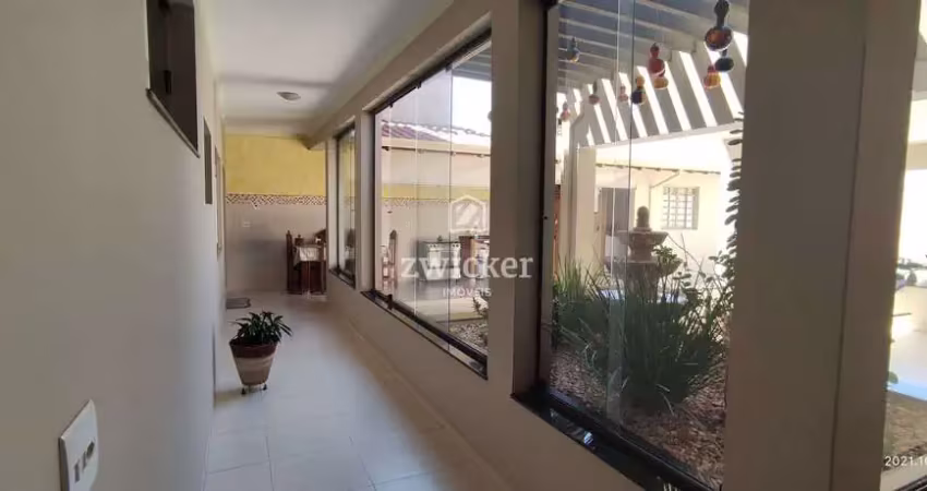 Casa com 2 quartos à venda no Jardim Marcia, Agudos 