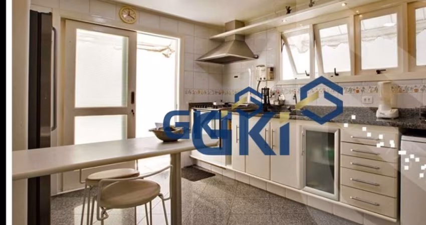 Casa de Condomínio com 4 Quartos e 6 banheiros à Venda, 300 m² .
