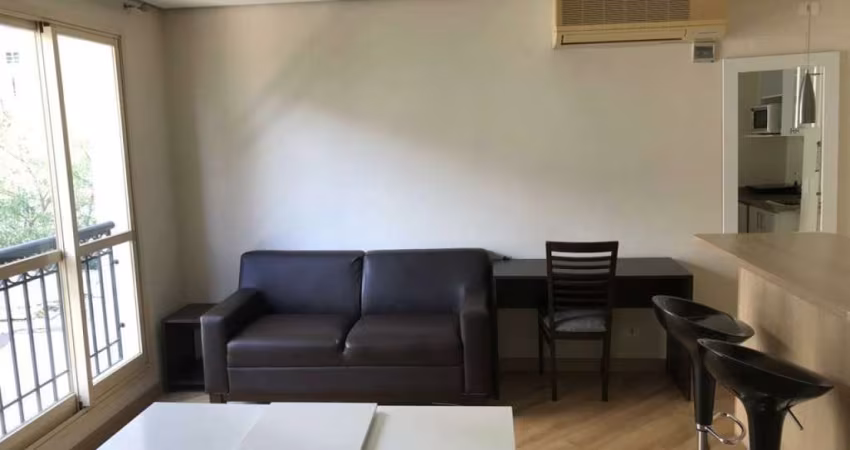 STUDIO MOBILIADO COM AR CONDICINADO E VAGA NA ALAMEDA LRENA.