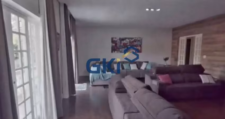 Casa de Chácara Itapecerica da Serra: 770m², 4 Dormitórios (2 Suiítes)