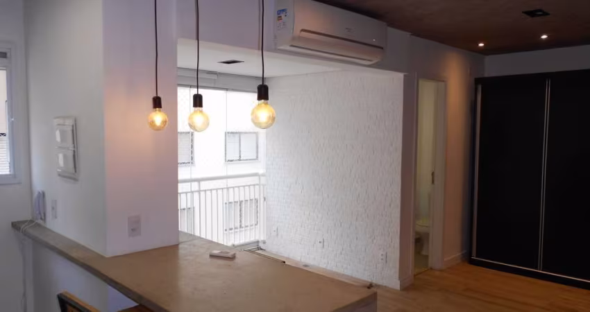 NA RUA PAIM - SEMI MOBILIADO LAZER COMPLETO 1 DORMITÓRIO 1 VAGA