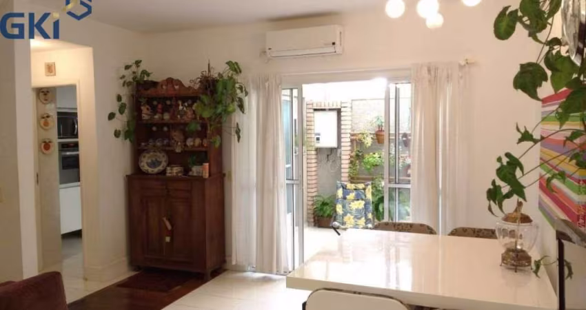 Maravilhosa Casa de Condomínio no Jardim Monte Kemel, em São Paulo!
