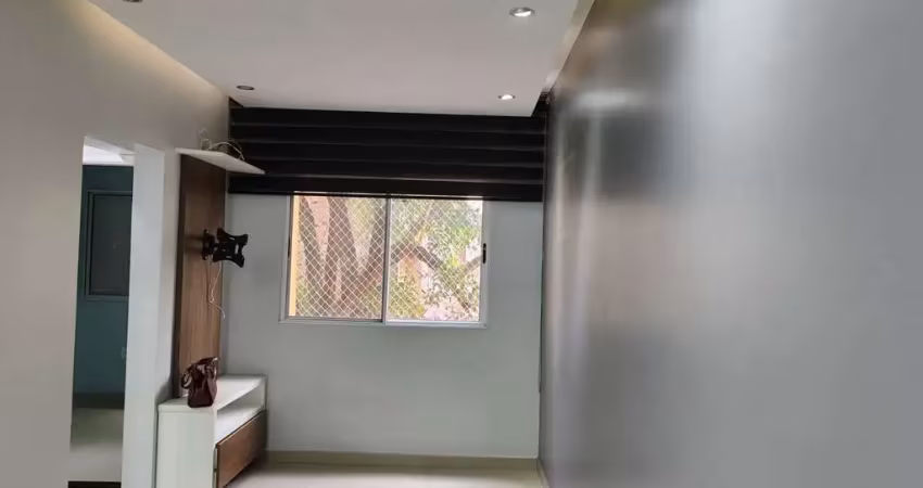 Apartamento com 2 quartos para alugar na Avenida Guarapiranga, 2480, Guarapiranga, São Paulo
