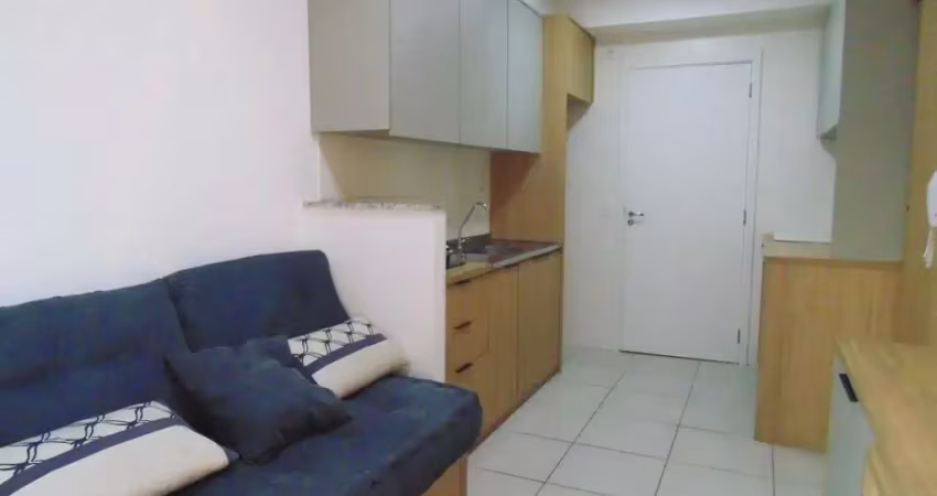 Baixou o valor, 30 m² au, 01 dormitório no melhor da casa verde