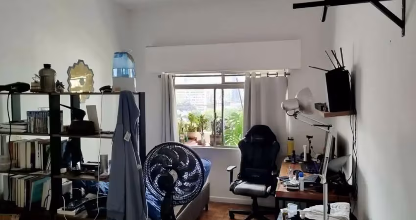 Apartamento com 100 metros quadrados 2 dormitórios  próximo o metro faria lima e fradique coutinho