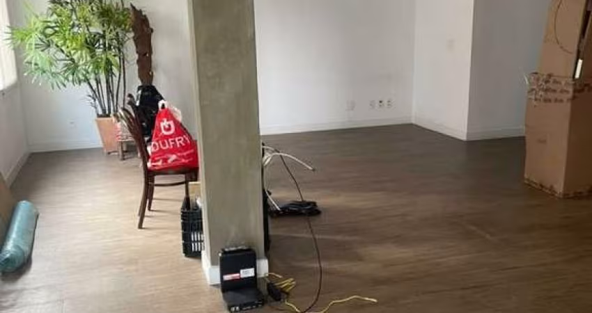 APARTAMENTO COM 164 METROS QUADRADOS 2 DORMITÓRIOS 2 SUITE PRÓXIMO DA ESTAÇÃO DE METRO SOCAR FREIRE
