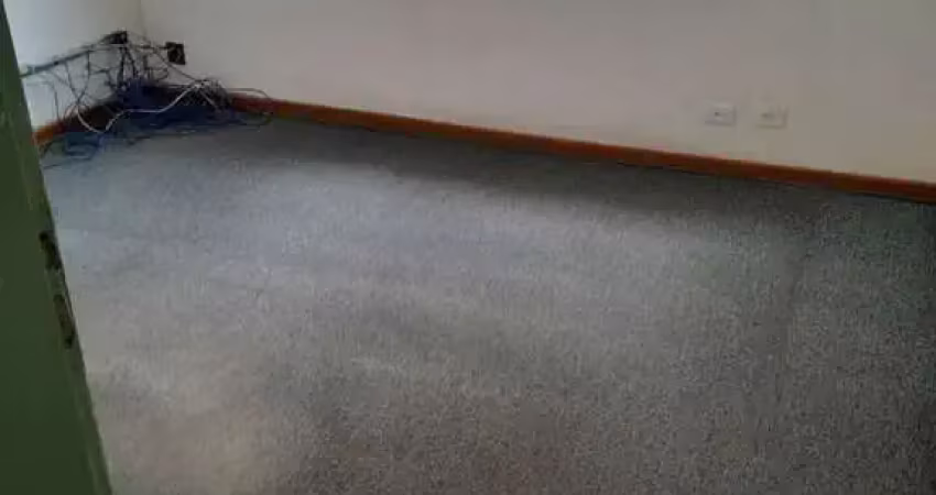 SALA COMERCIAL COM 8 SALAS 4 BANHEIROS  PROXIMO O METRO OSCAR FREIRE