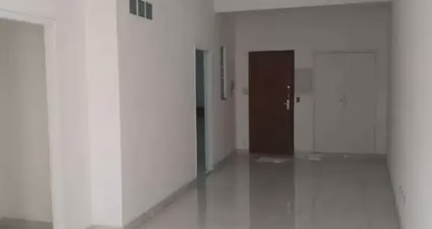 Apartamento com quintal privativo próximo ao metrô santa cecília