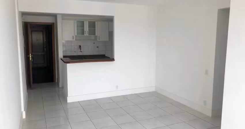70m²/  2 dormitórios c/ suíte/ 2 vagas - andar alto