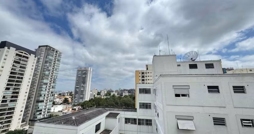 APARTAMENTO EM ANDAR ALTO, PRÓXIMO A ESTAÇÃO DO METRÔ FRADIQUE CUTINHO