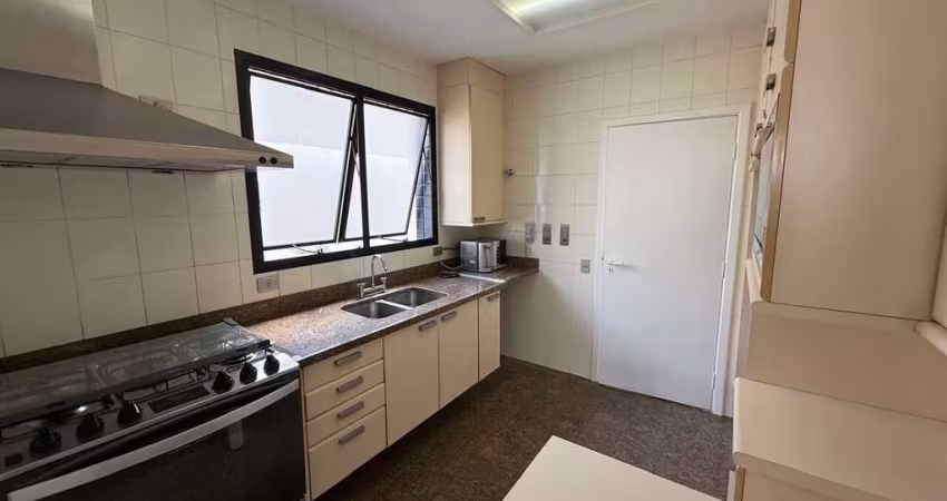 Belíssimo apartamento em ótima localização.
