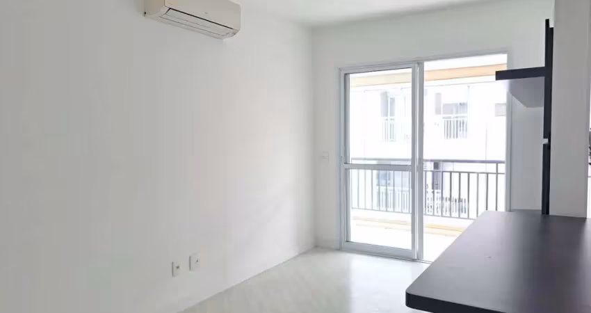 Apartamento com 2 quartos para alugar na Rua Maestro Cardim, 262, Liberdade, São Paulo