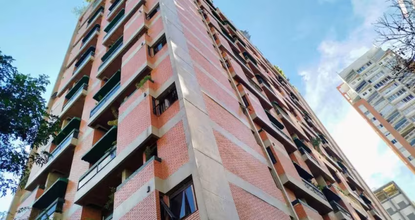 Apartamemto com 2 jdormitorios 2 suites 2 garagem proximo do metro fradique coutnho