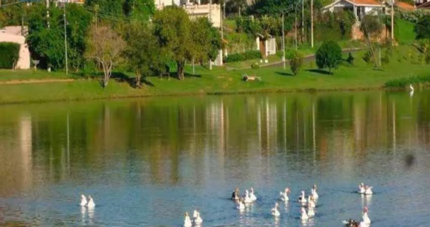 Terreno de 5.000m com fundo para o lago no mosteiro de itaici