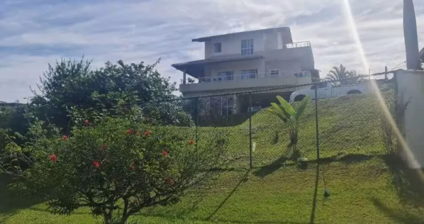 Linda chácara com 5 quartos e excelente acabamento em condomínio fechado em salto