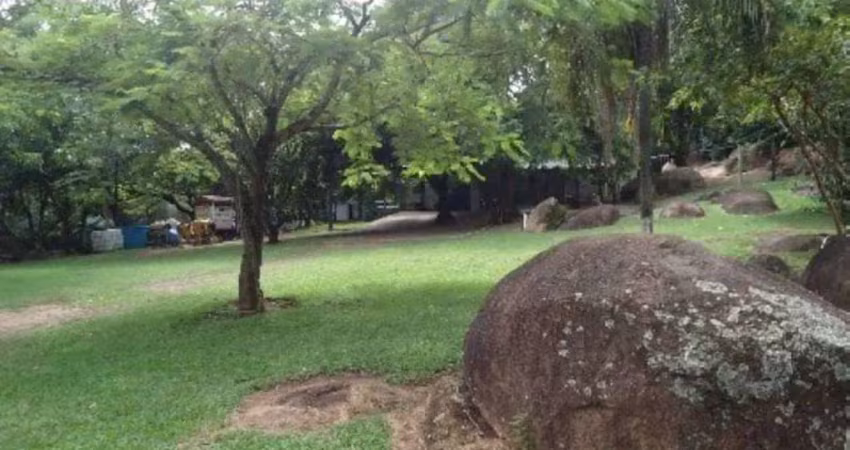 Sítio com 48.000m no bairro itaboraí em indaiatuba com excelente casa, lagos e mata