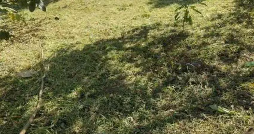 Terreno plano e bem localizado com 1.000m no condomínio terras de itaici