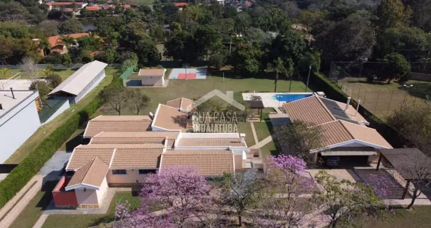 Chácara com piscina, quadra e salão de festas em itaici