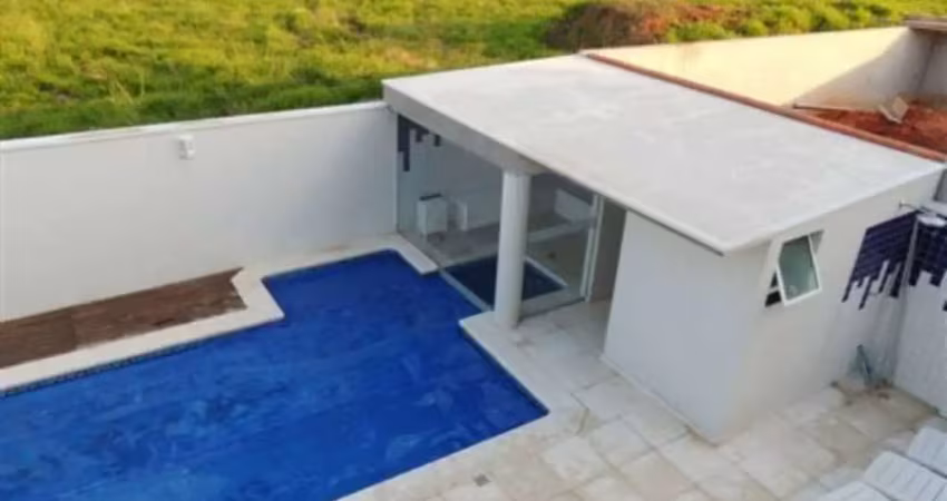 Sobrado no condomínio altos de itaici com 3 dormitórios (2 suítes) e piscina