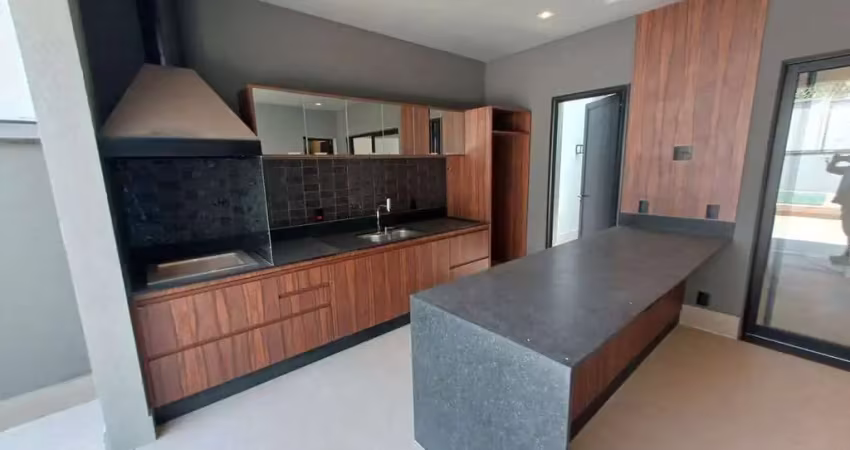 Casa nova com 3 suítes, escritorio e piscina em condomínio fechado