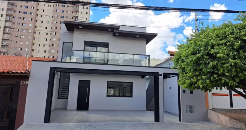 Linda casa a venda no Portal dos Ipês em Cajamar