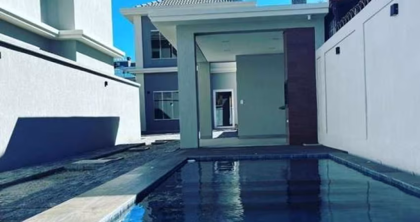 Casa à venda, 164 m² por R$ 995.000,00 - Costazul - Rio das Ostras/RJ