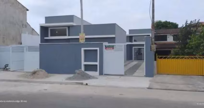 Casa à venda por R$ 285.000,00 - Extensão Serramar - Rio das Ostras/RJ