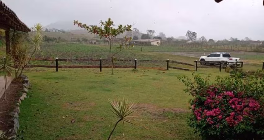Chácara à venda, 23000 m² por R$ 1.660.000,00 - Cantagalo - Rio das Ostras/RJ