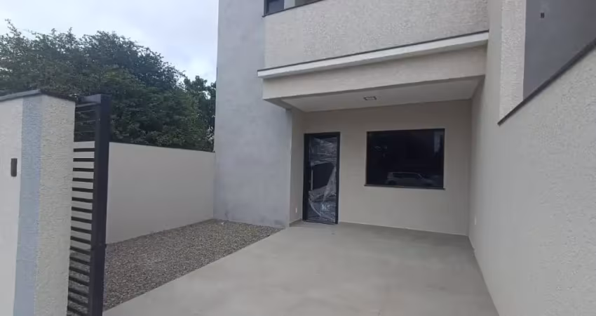 Lindo sobrado, novo, recém entregue, muito bem localizado