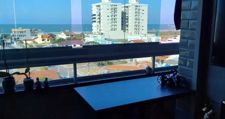 Apartamento mobiliado, pronto para morar, bem pertinho da praia