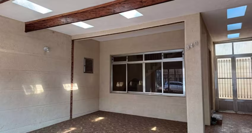 Sobrado Padrão  no Bairro da Água Rasa