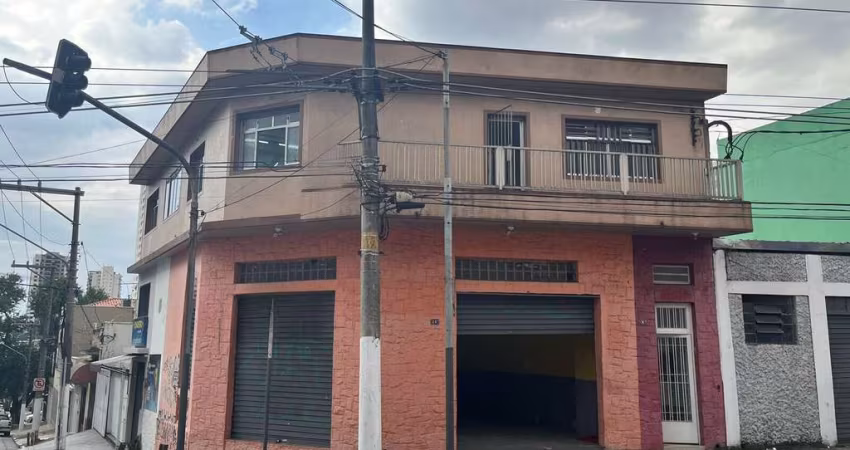 Terreno com 252 construido