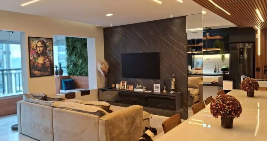 Apartamento com varanda gourmet no Tatuapé