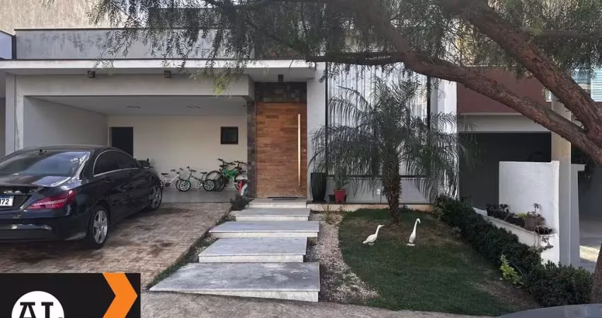 Linda casa à venda no Condomínio Ibiti Reserva em Sorocaba, com 3 quartos, sendo uma suíte com closet, Piscina, área gourmet