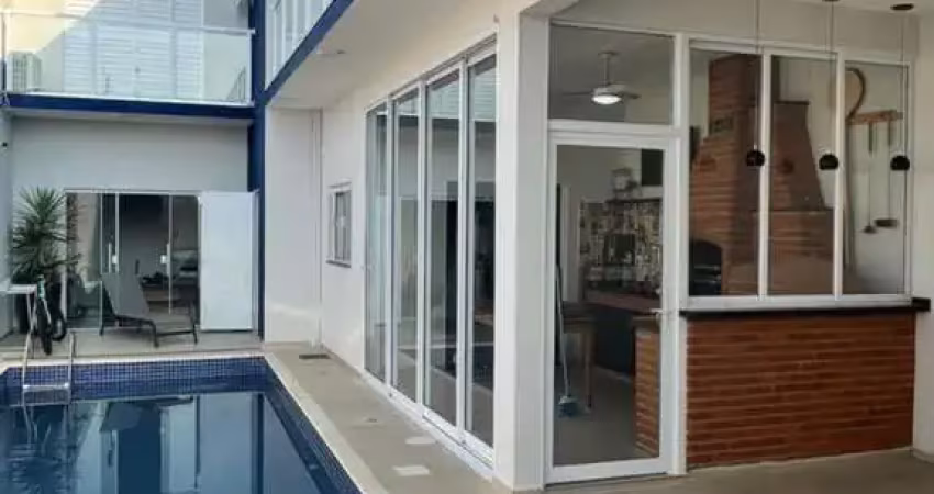 Casa no jardim nathalia no éden em sorocaba, com 2 quartos sendo uma suíte, e um escritório com piscina e linda área gourmet