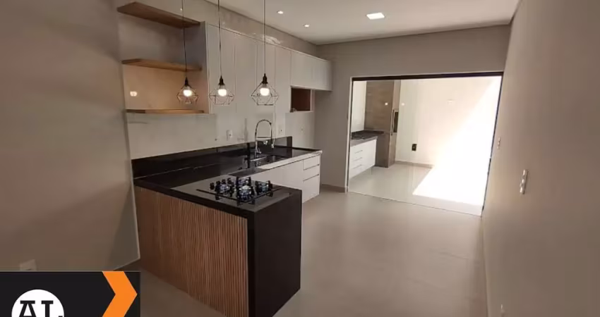 Casa à venda no Condomínio Villaggio Ipanema   Área terreno 154m2 7mx22m Área construída 114 m2 3 quartos sendo 1 suíte