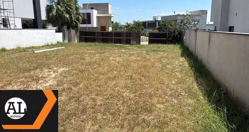Terreno plano à venda no condomínio Alphaville Nova Esplanada 3, com 453,80m2  Projeto aprovado (condomínio e prefeitura)
