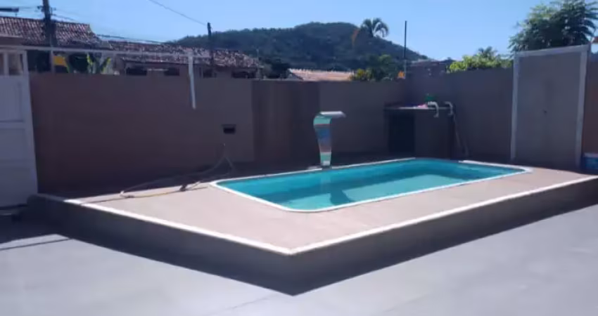 Excelente casa com 4 dormitórios à venda, 219 m² por R$1.050.000 - Piratininga - Niterói/RJ