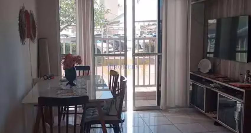Vende-se apartamento térreo condomínio portal do rio