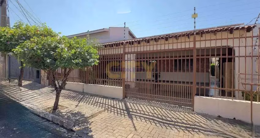 Casa com 4 quartos à venda na Praça Madrid, Jardim Tropical, Cuiabá