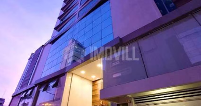 APARTAMENTO COM 03 DORMITÓRIOS SENDO 01 SUÍTE E 02 DEMI-SUÍTES COM GARAGEM PRIVATIVA PARA DOIS CARROS