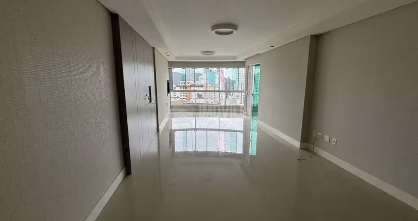 Apartamento com 3 quartos para alugar na Rua 3420, Centro, Balneário Camboriú