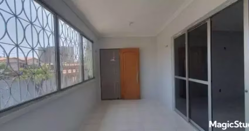 Casa 02 quartos 02 banheiros 01 vaga varanda 85m2 no alagadiço.