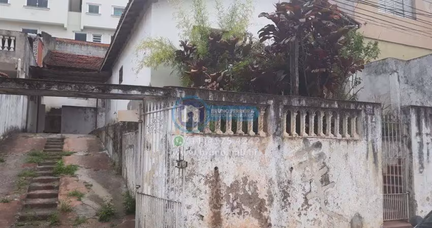 Casa térrea em parque mandaqui: 2 dormitórios, 124m² útil e 253 metros total  por r$740k para venda